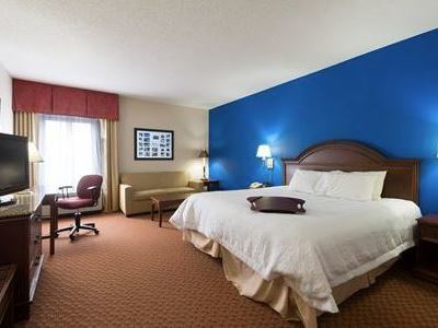 Hampton 3*