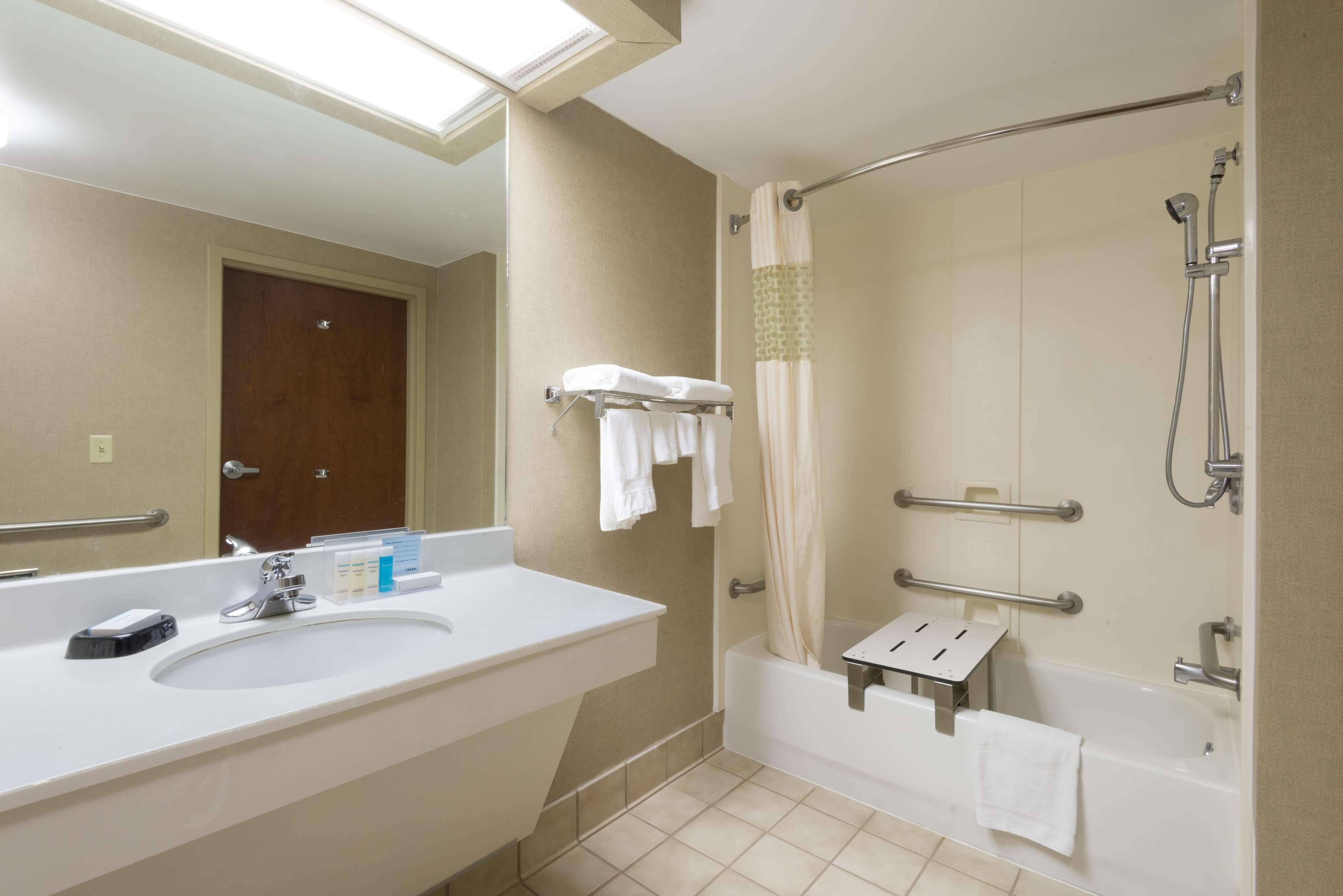 Hotel Hampton 3*