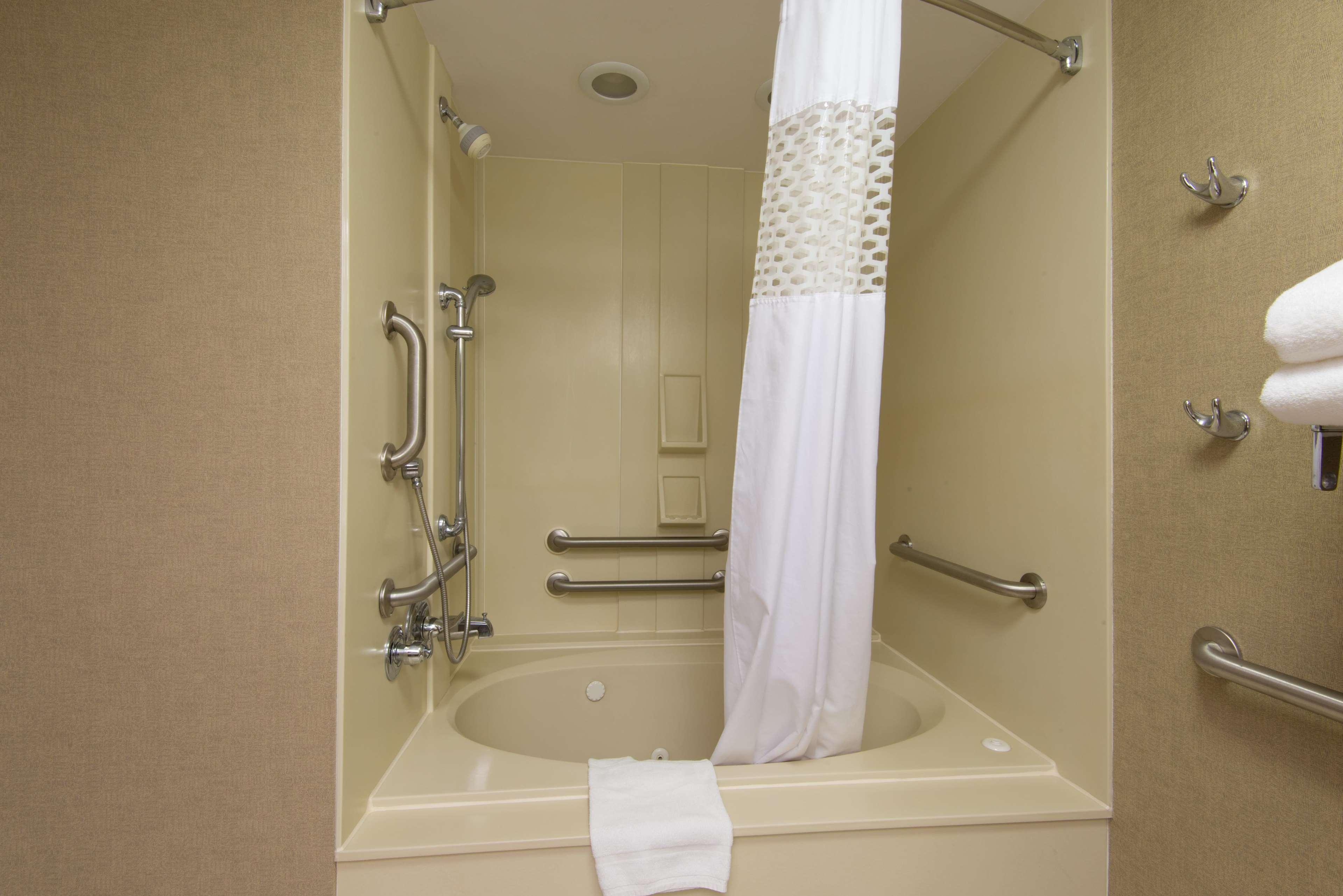 Hotel Hampton 3*