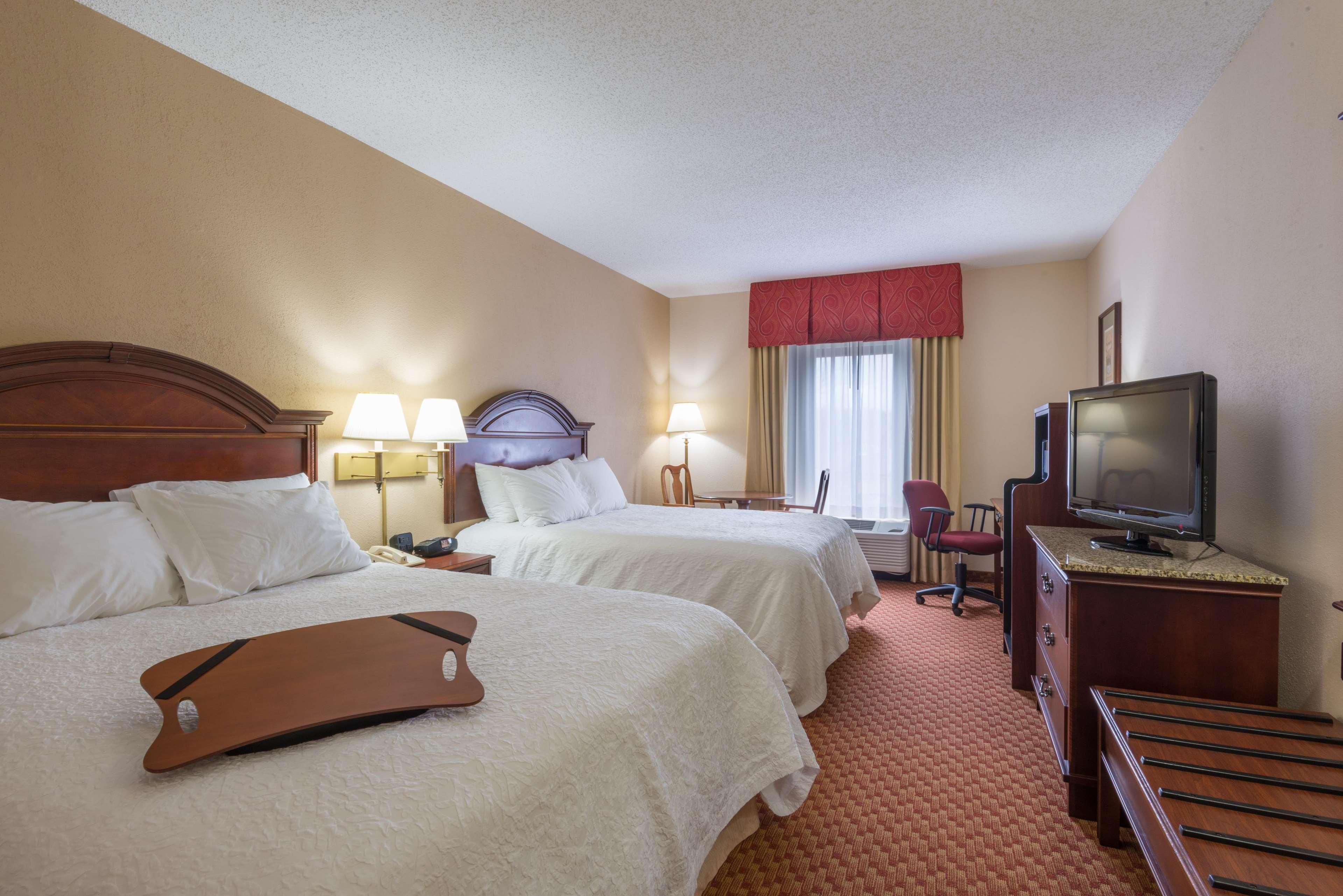 Hotel Hampton 3*