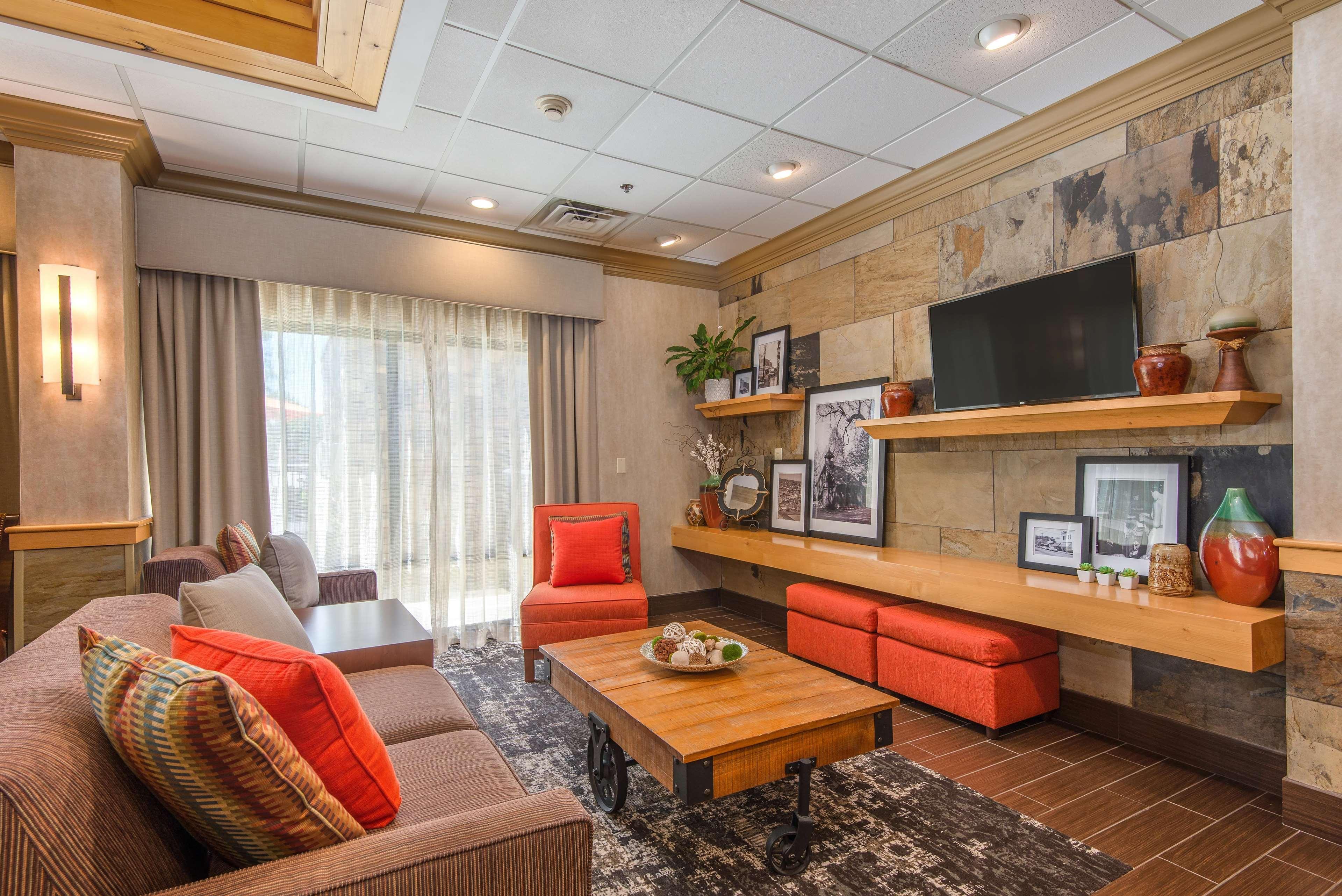 Hotel Hampton